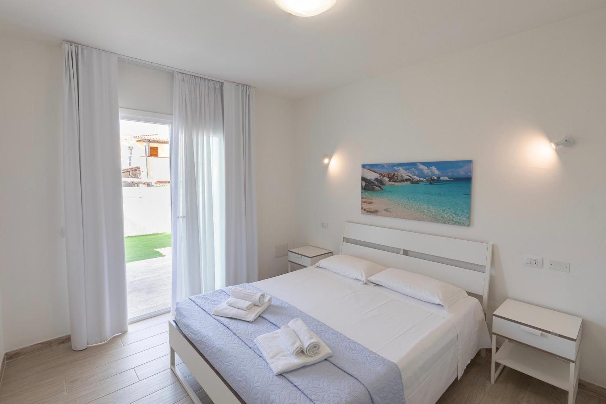 Case Vacanze "Bianco Mare" Порто Пино Екстериор снимка