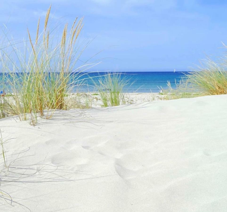 Case Vacanze "Bianco Mare" Порто Пино Екстериор снимка